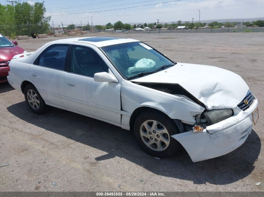 2000 Toyota Camry Le V6 VIN: JT2BF28K3Y0284639 Lot: 39493555