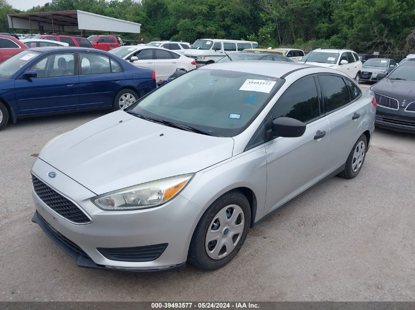 2015 Ford Focus S VIN: 1FADP3E26FL356958 Lot: 39493577