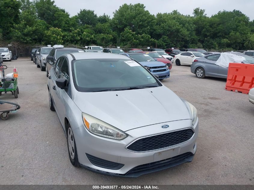 2015 Ford Focus S VIN: 1FADP3E26FL356958 Lot: 39493577