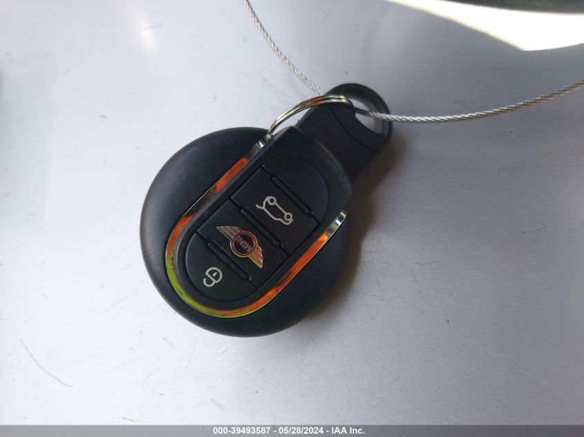 2018 Mini Clubman Cooper S VIN: WMWLN9C54J2E50783 Lot: 39493587