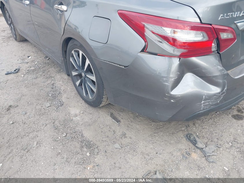 2018 Nissan Altima 2.5 Sv VIN: 1N4AL3AP1JC173671 Lot: 39493589