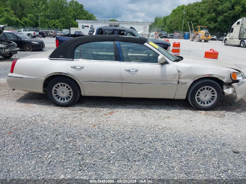 1999 Lincoln Town Car Cartier VIN: 1LNHM83W6XY603807 Lot: 39493590