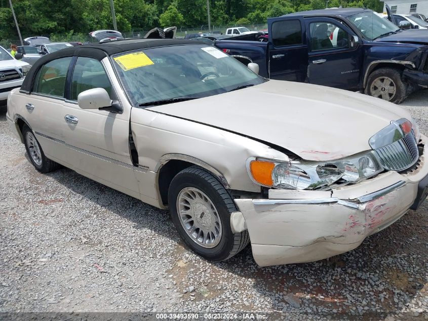 1999 Lincoln Town Car Cartier VIN: 1LNHM83W6XY603807 Lot: 39493590