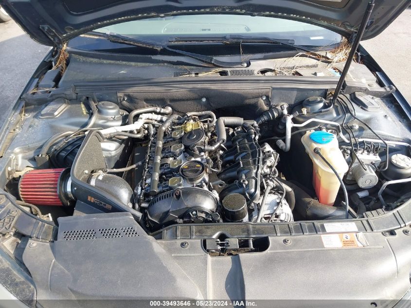 2010 Audi A4 2.0T Premium VIN: WAUEFAFLXAN012864 Lot: 39493646