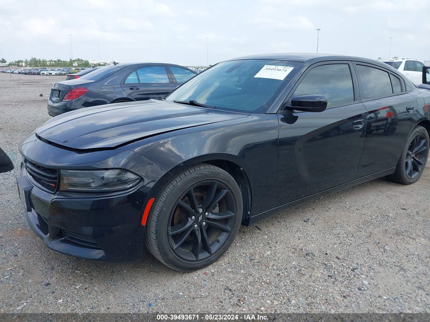 VIN 2C3CDXBG6JH210267 2018 DODGE CHARGER SXT RWD