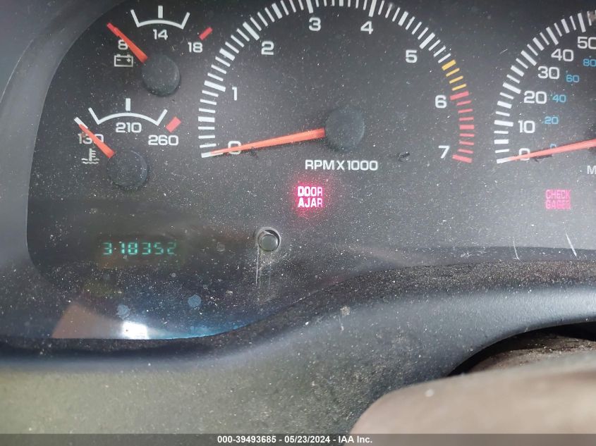 2000 Dodge Durango VIN: 1B4HS28N2YF204975 Lot: 39493685