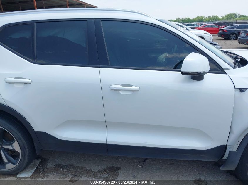 2022 Volvo Xc40 T4 Momentum VIN: YV4AC2HK5N2642672 Lot: 39493729
