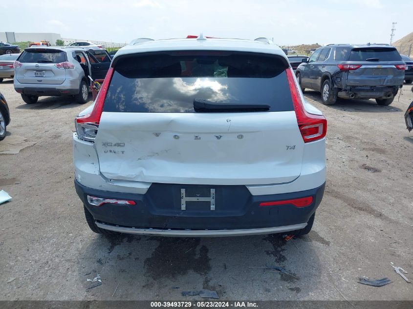 2022 Volvo Xc40 T4 Momentum VIN: YV4AC2HK5N2642672 Lot: 39493729