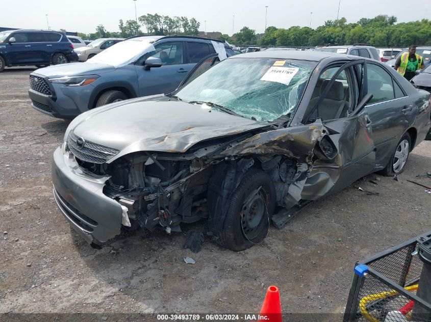 JTDBE32K220075117 2002 Toyota Camry Le