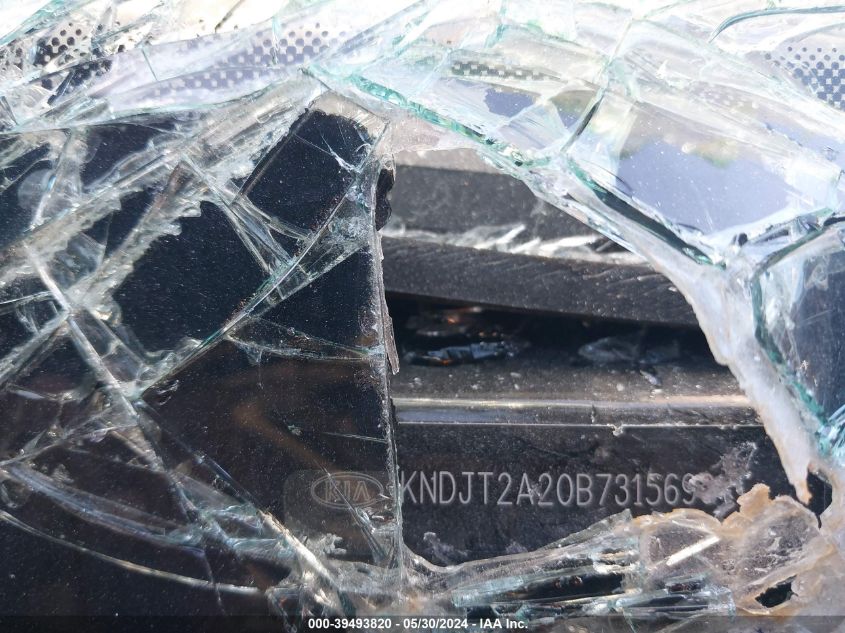 2011 Kia Soul + VIN: KNDJT2A20B7315690 Lot: 39493820