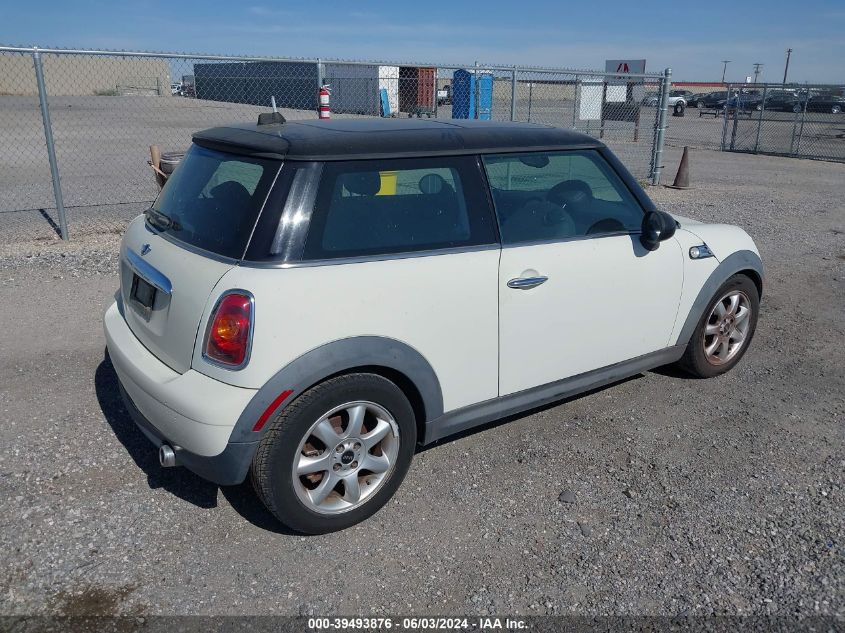 2010 Mini Cooper VIN: WMWMF3C53ATZ64033 Lot: 39493876