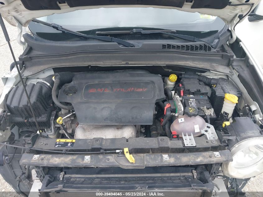 2015 Jeep Renegade Limited VIN: ZACCJBDT2FPC39272 Lot: 39494045