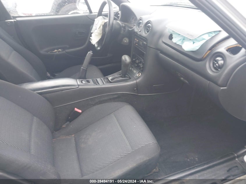 1999 Mazda Mx-5 Miata Leather Pkg/Popular Equipment Pkg/Sports Pkg/Touring Pkg VIN: JM1NB3536X0101025 Lot: 39494191
