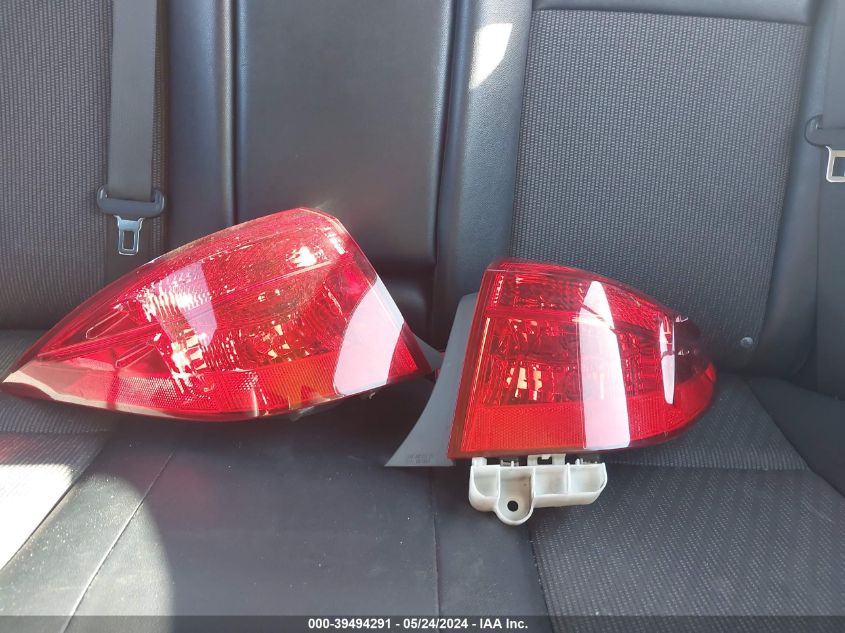 2017 Toyota Corolla Se VIN: 2T1BURHE7HC864823 Lot: 39494291