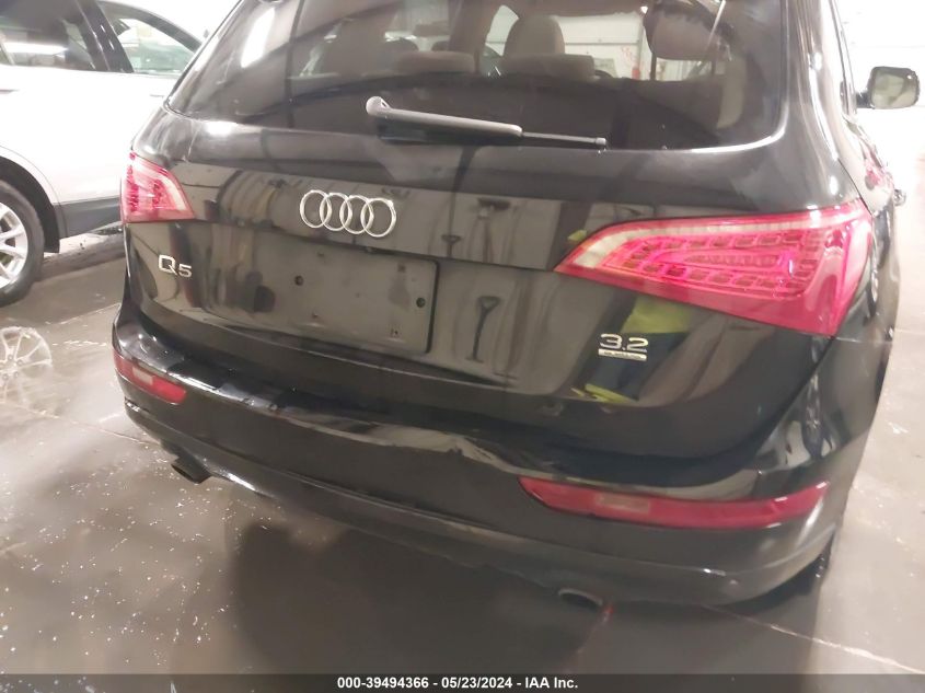 2010 Audi Q5 3.2 Premium VIN: WA1LKAFP0AA013984 Lot: 39494366