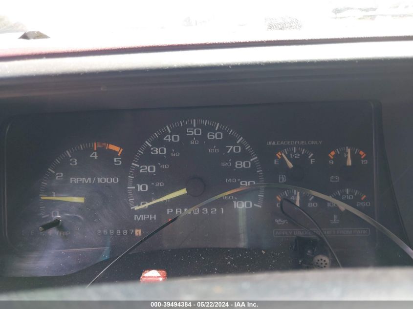 1995 Chevrolet Tahoe K1500 VIN: 3GNEK18K8SG117732 Lot: 39494384