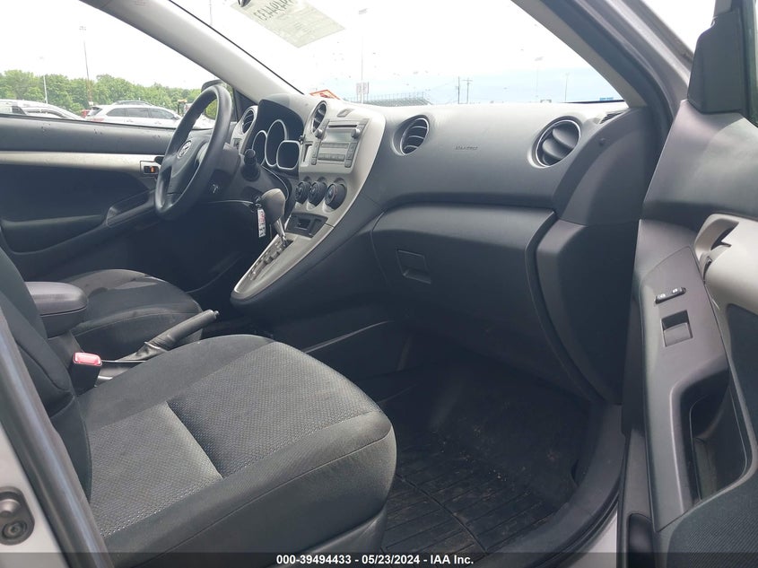 2009 Toyota Matrix S VIN: 2T1LE40E79C007810 Lot: 39494433