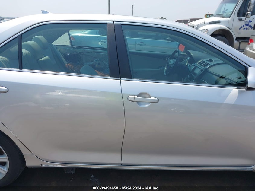 2012 Toyota Camry Hybrid Xle VIN: 4T1BD1FK2CU010565 Lot: 39494658