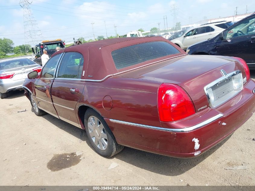 2004 Lincoln Town Car Ultimate VIN: 1LNHM83W44Y614560 Lot: 39494714