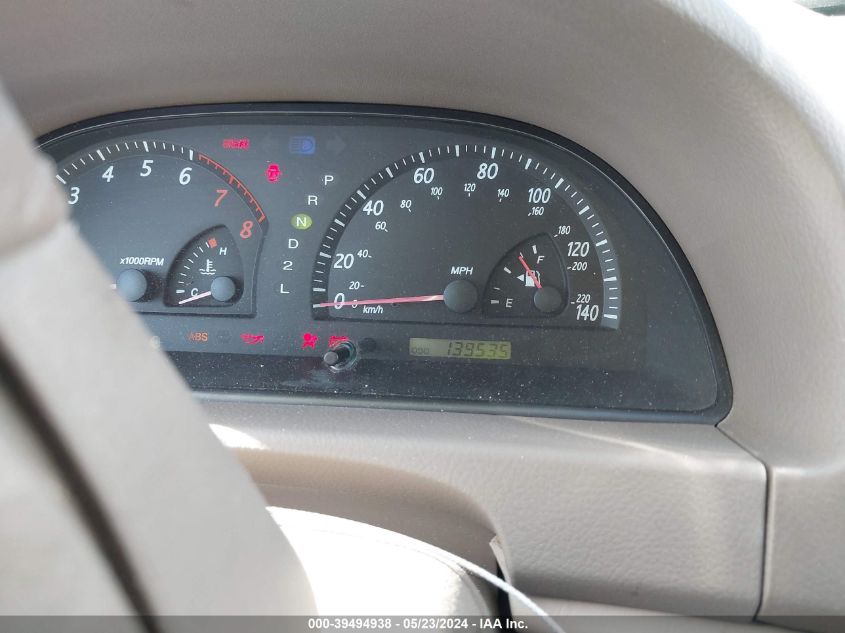 2004 Toyota Camry Le VIN: 4T1BE30K04U326209 Lot: 39494938