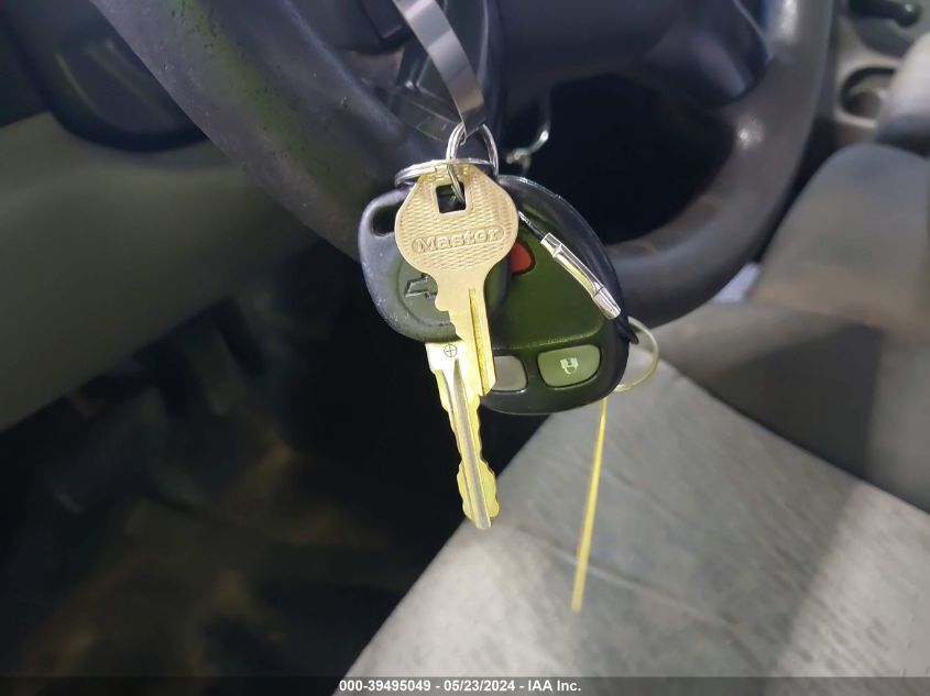 2008 Chevrolet Silverado 2500Hd Work Truck VIN: 1GCHC23K48F104261 Lot: 39495049