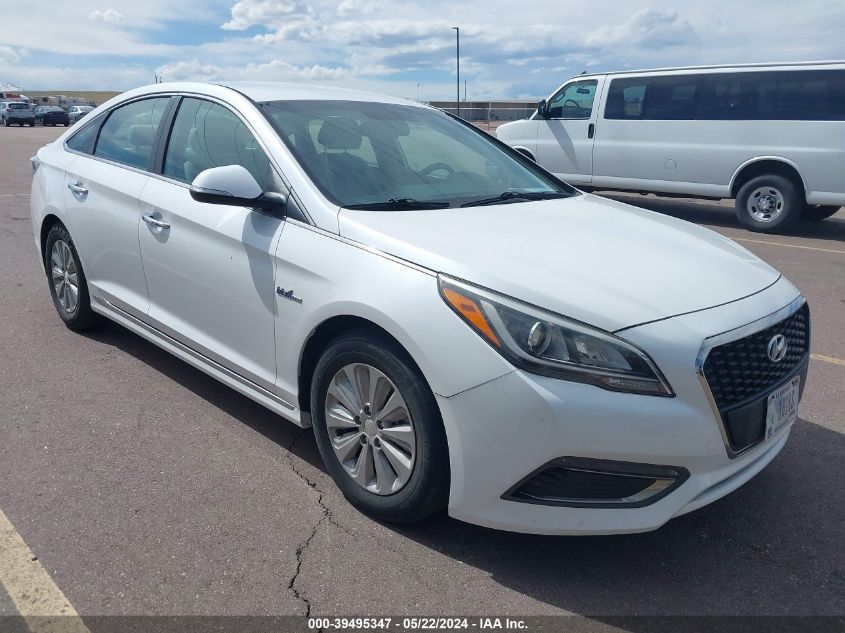 2016 Hyundai Sonata Hybrid Se VIN: KMHE24L1XGA038833 Lot: 39495347