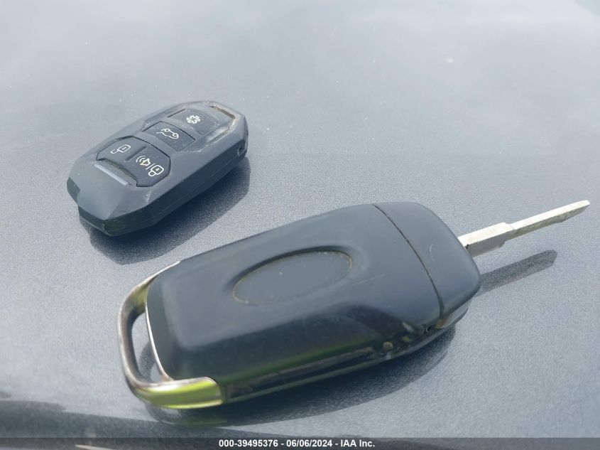 2018 Ford F-150 Xl VIN: 1FTEX1E54JKC18105 Lot: 39495376