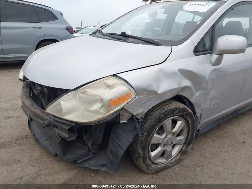 2007 Nissan Versa 1.8Sl VIN: 3N1BC13E27L415401 Lot: 39495421