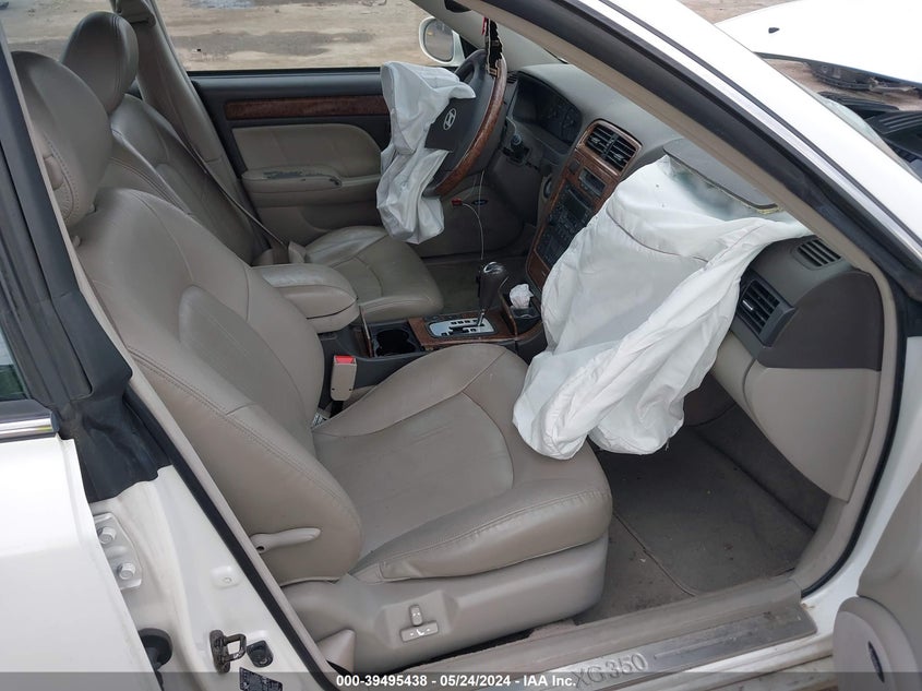 2005 Hyundai Xg350 L VIN: KMHFU45E35A403185 Lot: 39495438