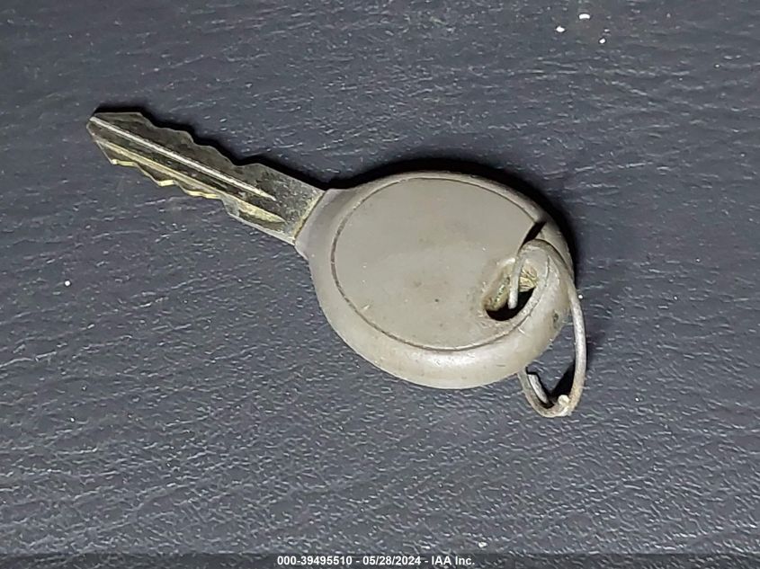 2002 Jeep Grand Cherokee Laredo VIN: 1J4GW48S02C273493 Lot: 39495510