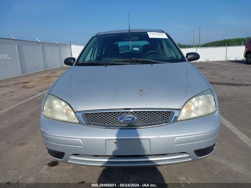 2005 Ford Focus Zx5 VIN: 3FAFP37N35R121725 Lot: 39495601