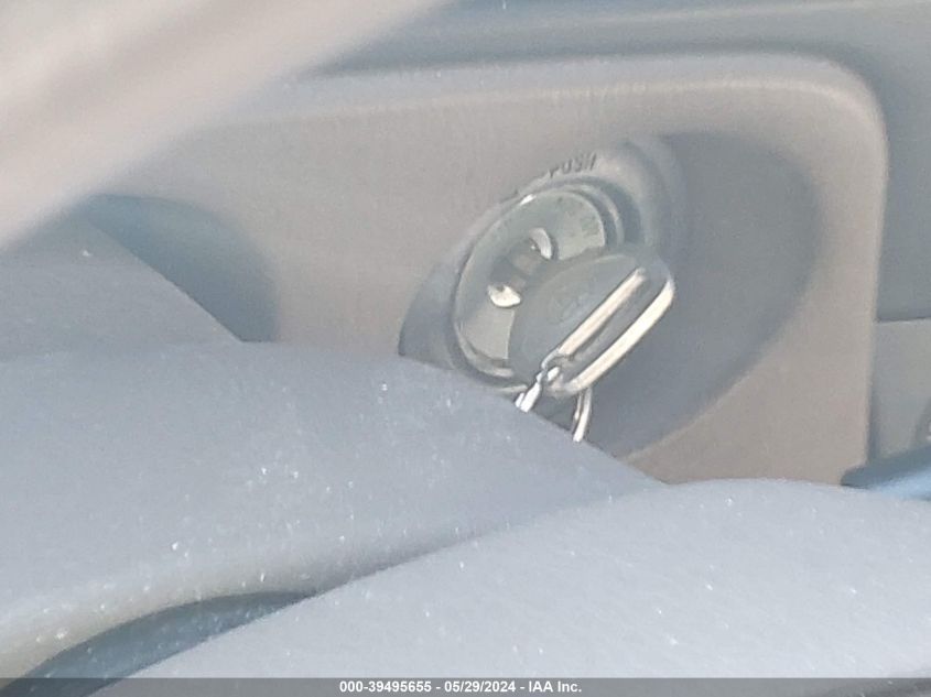 1994 Toyota Camry Le VIN: 4T1SK12EXRU385649 Lot: 39495655