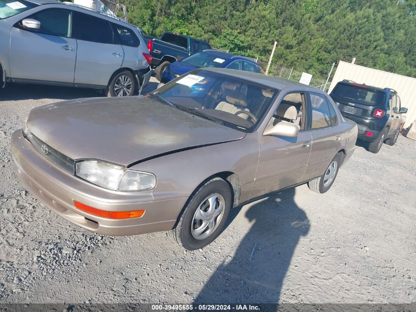 1994 Toyota Camry Le VIN: 4T1SK12EXRU385649 Lot: 39495655