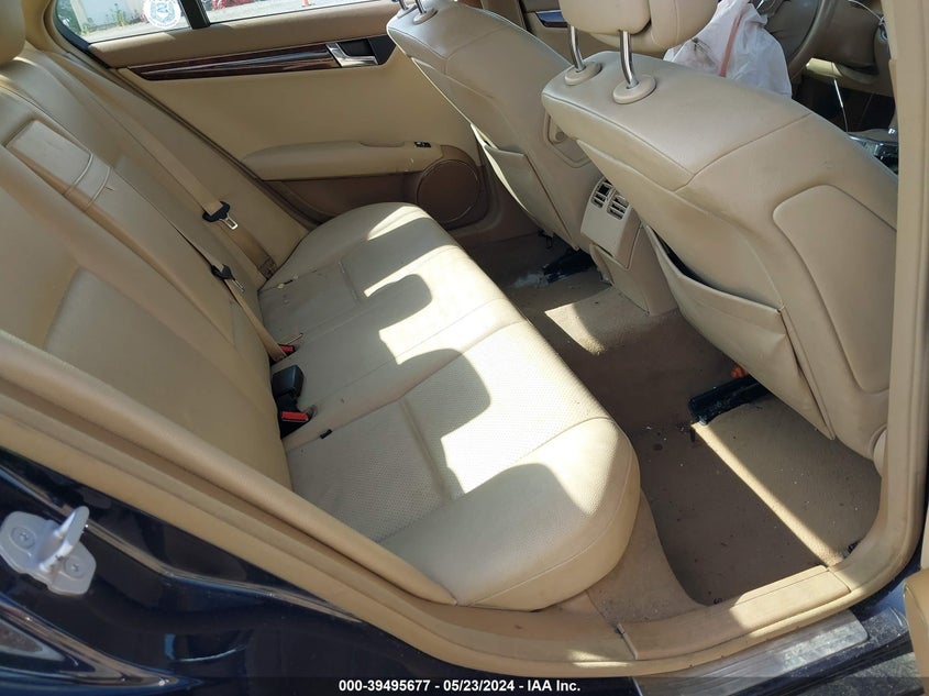 2008 Mercedes-Benz C 300 Luxury 4Matic/Sport 4Matic VIN: WDDGF81XX8F087332 Lot: 39495677
