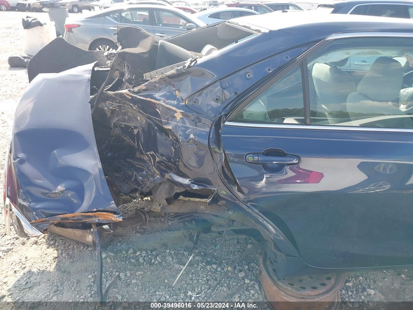 2016 Toyota Camry Le VIN: 4T1BF1FKXGU513230 Lot: 39496016