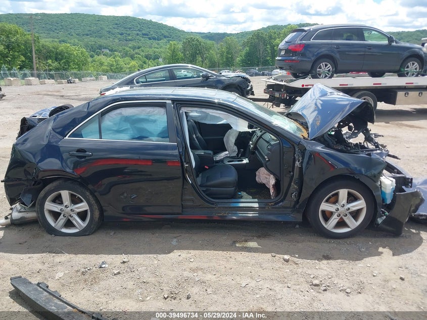 2013 Toyota Camry Se VIN: 4T1BF1FK1DU725736 Lot: 39496734