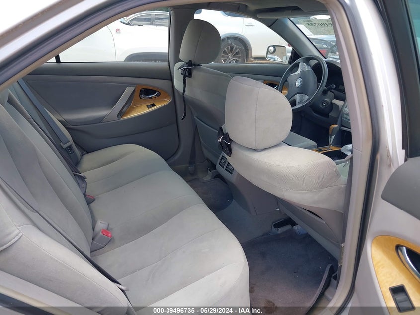 2007 Toyota Camry Xle VIN: 4T1BE46KX7U581533 Lot: 39496735