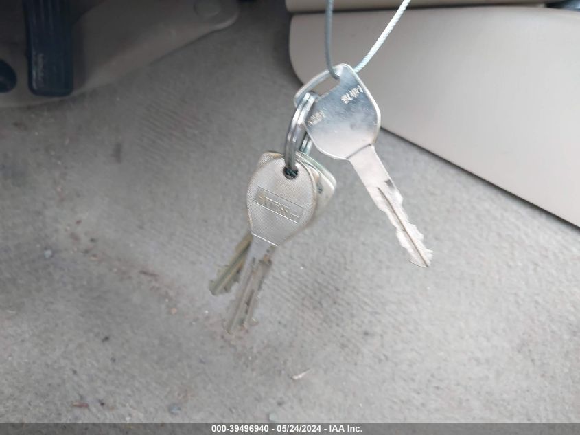 2000 Subaru Forester L VIN: JF1SF6351YH725479 Lot: 39496940