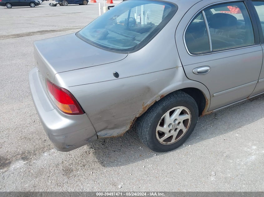 1999 Nissan Maxima Gle/Gxe/Se/Se-L VIN: JN1CA21AXXT105721 Lot: 39497471