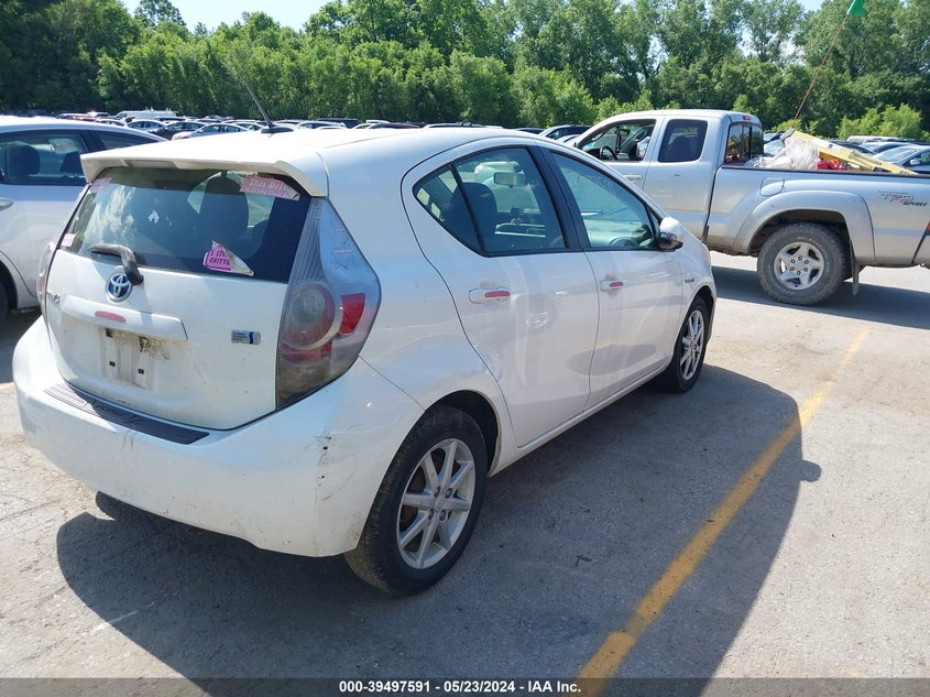 2012 Toyota Prius C Three VIN: JTDKDTB38C1024194 Lot: 39497591