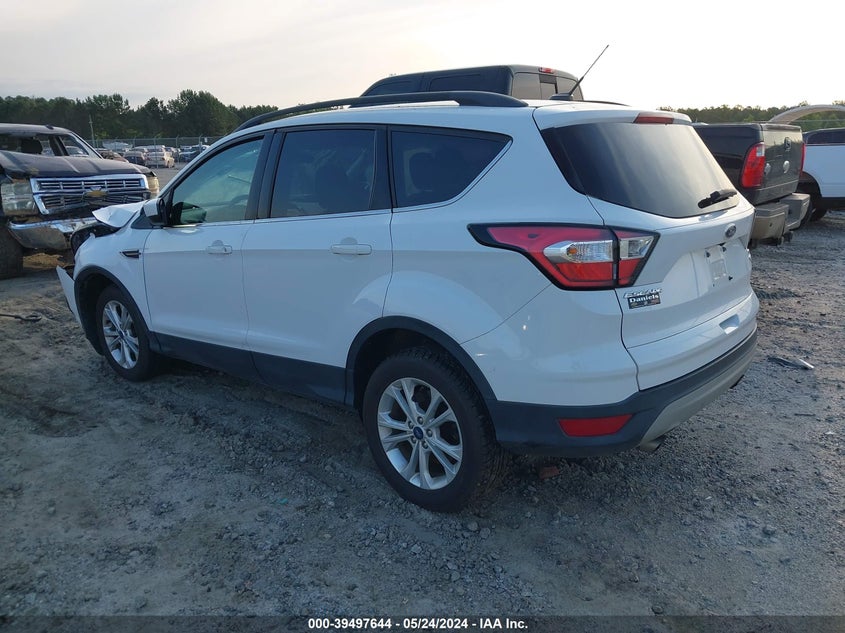 VIN 1FMCU0GD5JUC33422 2018 FORD ESCAPE SE