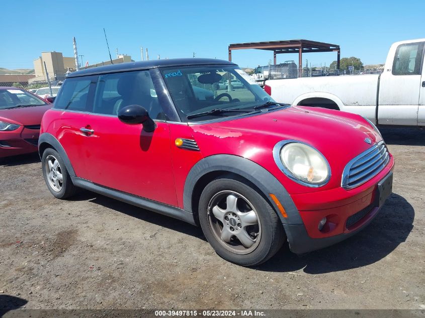 2008 Mini Cooper VIN: WMWMF33568TT66058 Lot: 39497815