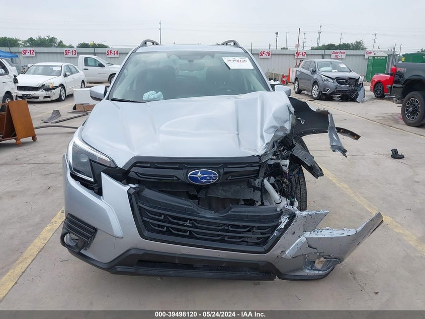 2023 Subaru Forester Premium VIN: JF2SKAECXPH526693 Lot: 39498120