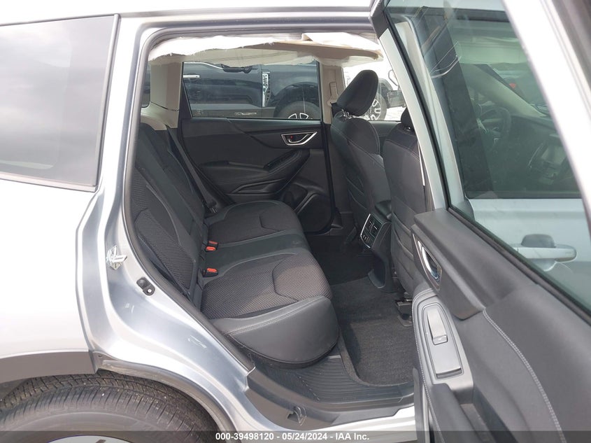 2023 Subaru Forester Premium VIN: JF2SKAECXPH526693 Lot: 39498120