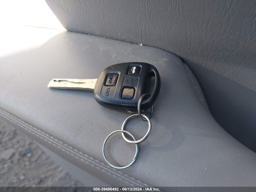 2004 Lexus Es 330 VIN: JTHBA30GX45053543 Lot: 39498492