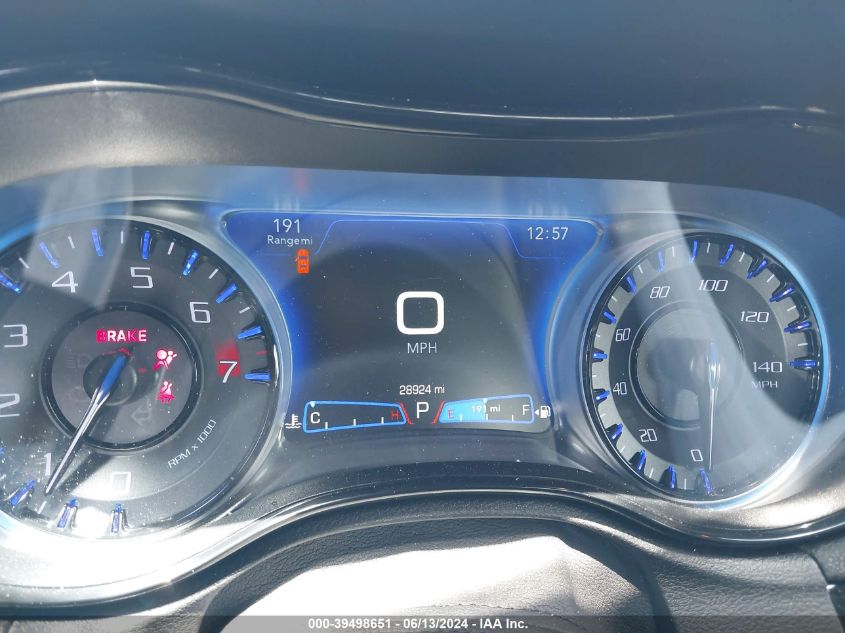 2023 Chrysler 300 VIN: 2C3CCABG0PH569526 Lot: 39498651