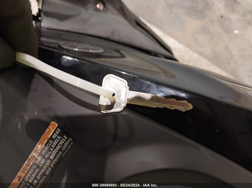 2015 YAMAHA YZFR3 MH3RH06Y4FK008386