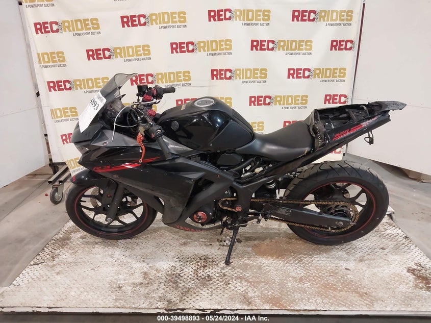 2015 YAMAHA YZFR3 MH3RH06Y4FK008386