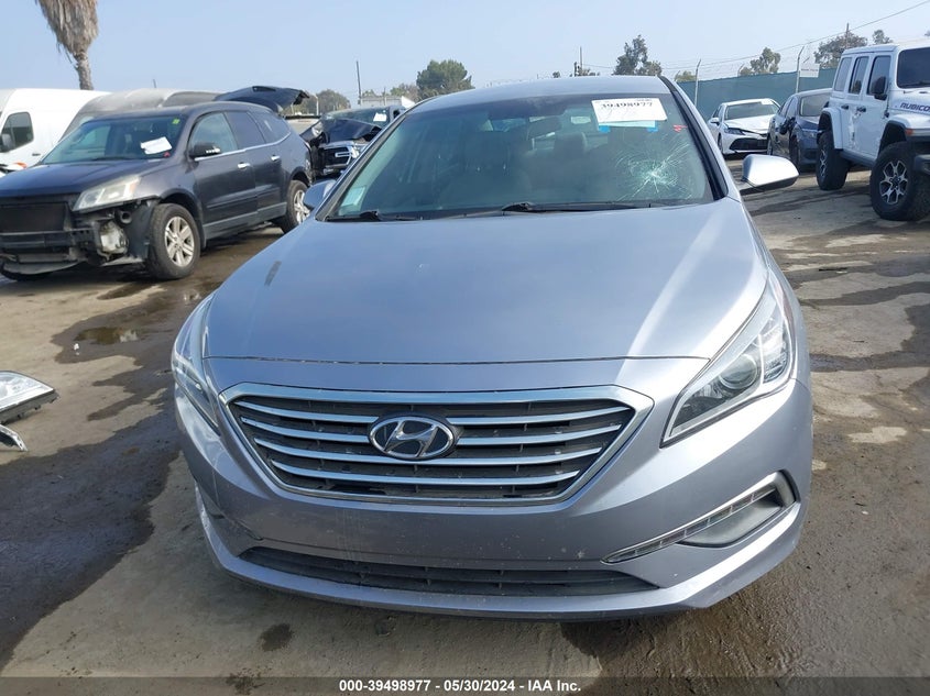 2015 Hyundai Sonata Se VIN: 5NPE24AF2FH144882 Lot: 39498977