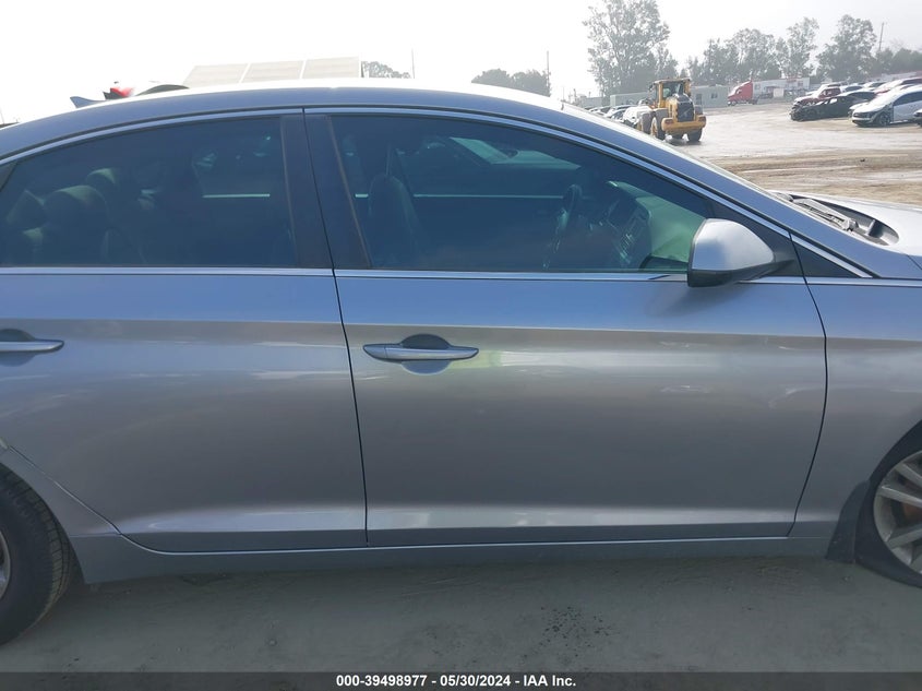 2015 Hyundai Sonata Se VIN: 5NPE24AF2FH144882 Lot: 39498977